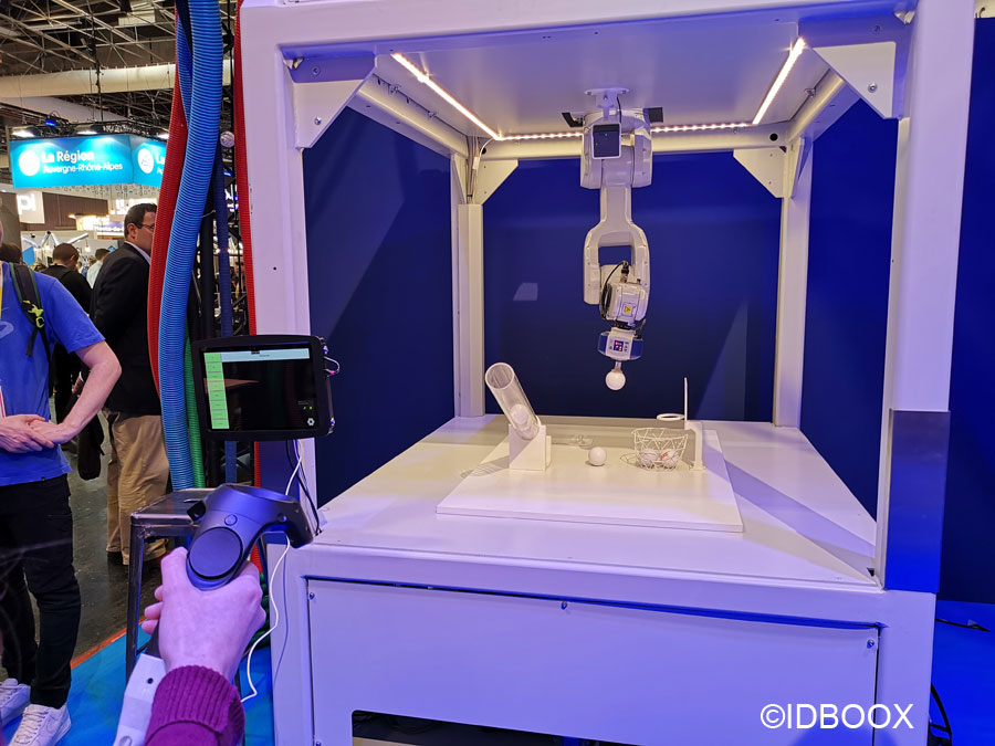 Le Robot Park EDF Piloter un bras Robot Da Vinci