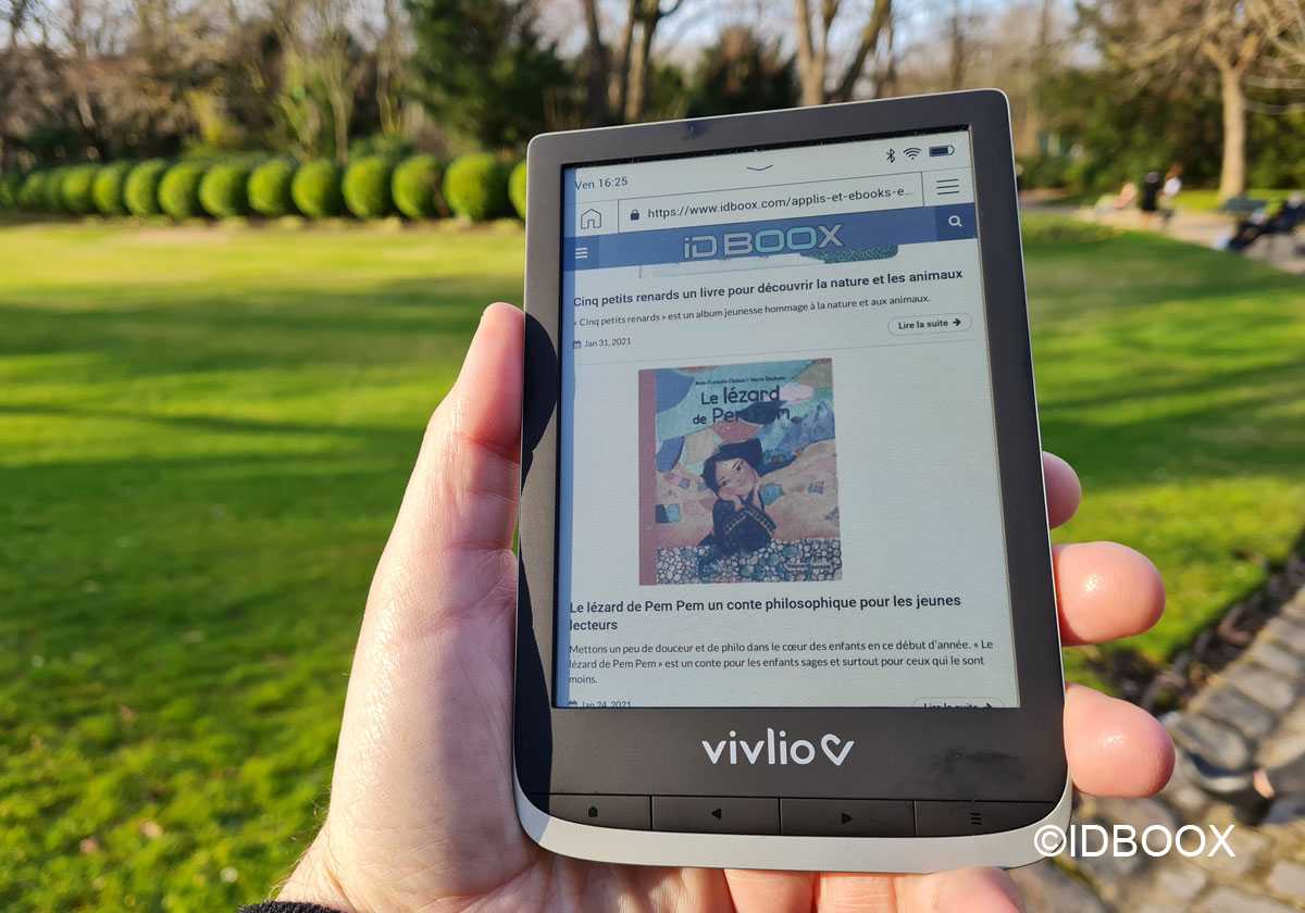 Vivlio Color – Test vidéo de la liseuse couleur de livres numériques, on  l'adopte ou pas ? - IDBOOX
