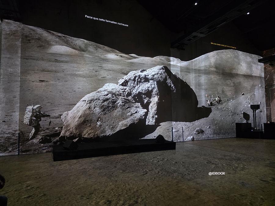 Destination Lune avec Tom Hanks à L'Atelier des Lumières