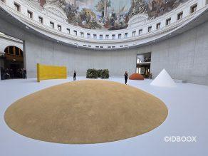 Minimal  – L’exposition au-delà du vide (photos et vidéo)